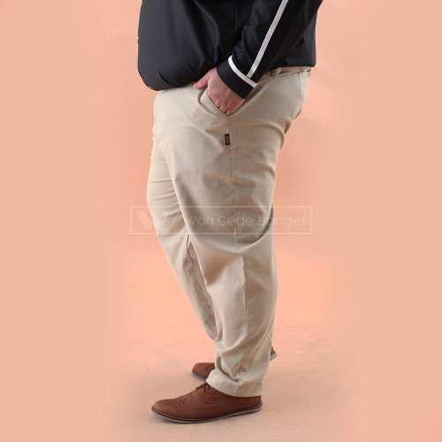 Celana Pria Jumbo Big Size Ukuran Besar WGB LONG CHINO BASIC LIGHT KHAKI